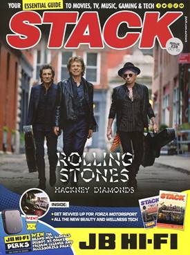 Ein Bild, das Text, Kleidung, Zeitung, Mann enthält.
Automatisch generierte Beschreibung