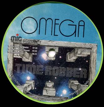 Ein Bild, das Text, Compact Disc, Kreis, Musik enth�lt.

Automatisch generierte Beschreibung