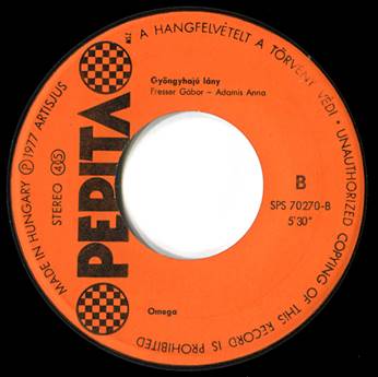 Ein Bild, das Elektronik, CD enth�lt.

Automatisch generierte Beschreibung